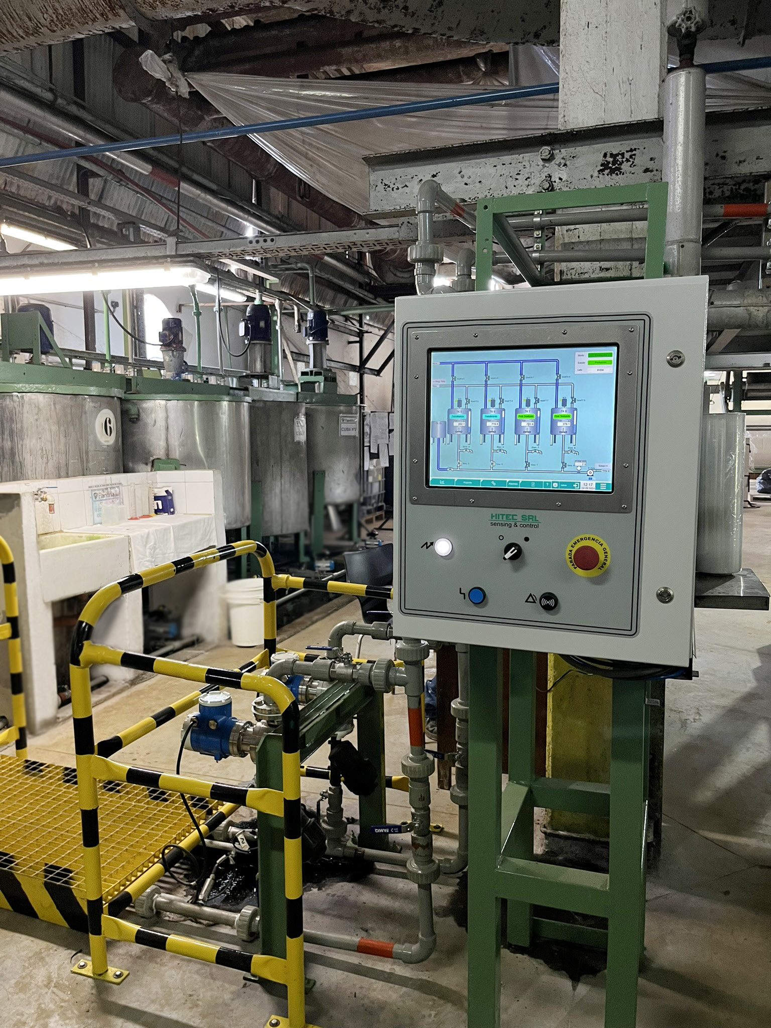 p6_foto_panel_scada_frontal